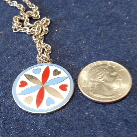 Elegant Silvertone Pendant Necklace 24-in Chain Vintage - Picture 10 of 13